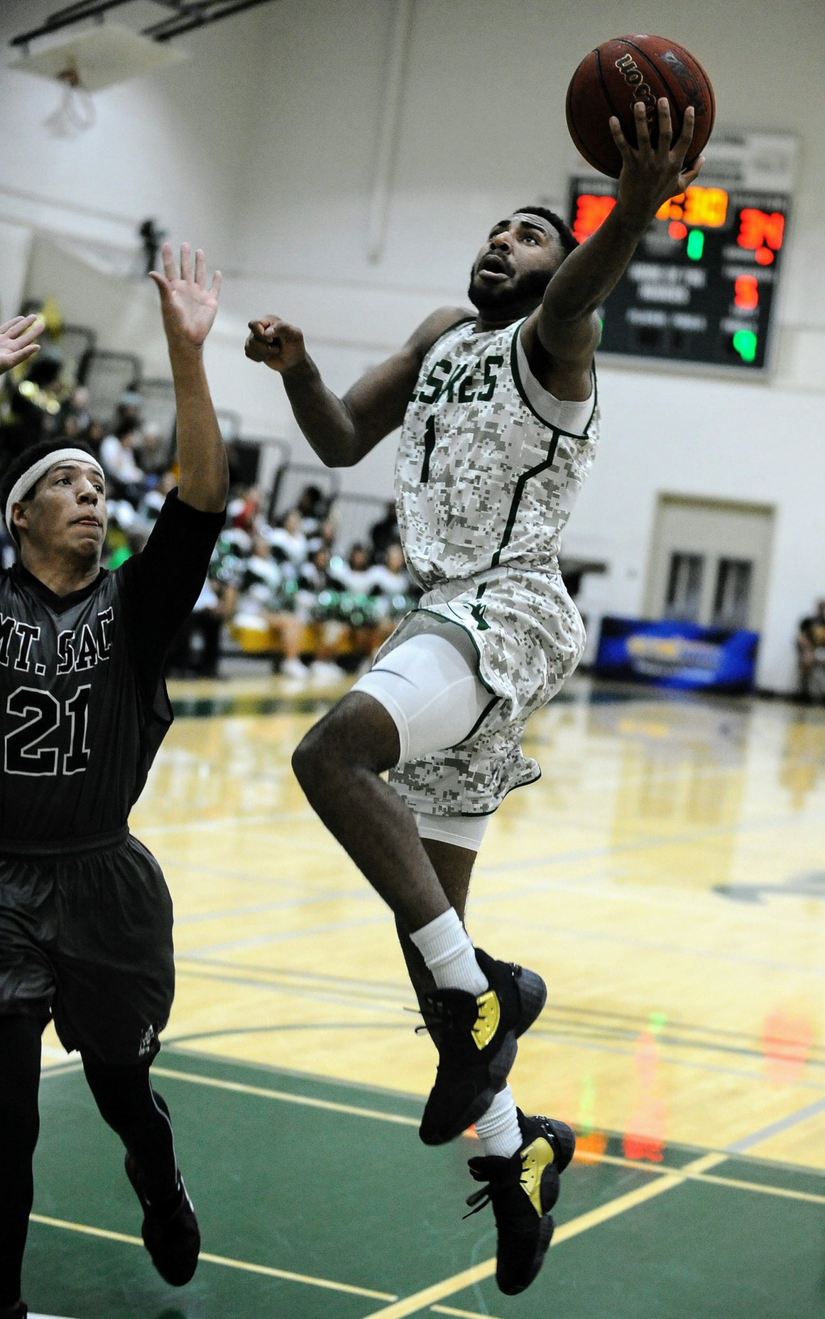 Levelle Zeigler drives for the layup.