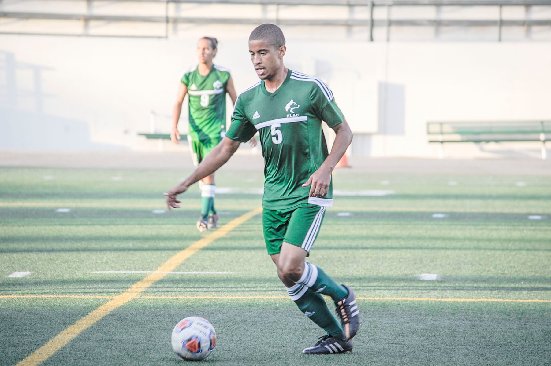 East Los Angeles College midfielder Gustavo Silva, a transfer from S&atilde;o Paulo, Brazil, moves the ball in a 2-0 win vs. No. 7 Long Beach City College. (Photo by Tadzio Garcia)