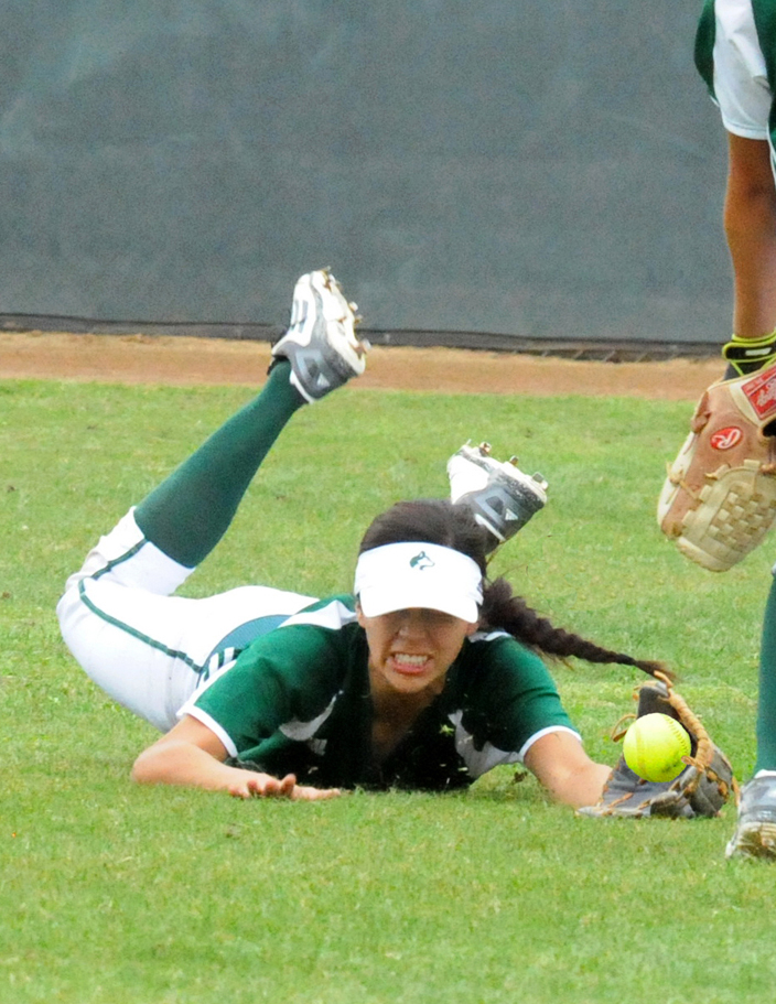 2014-15 Women's Softball Photo Gallery