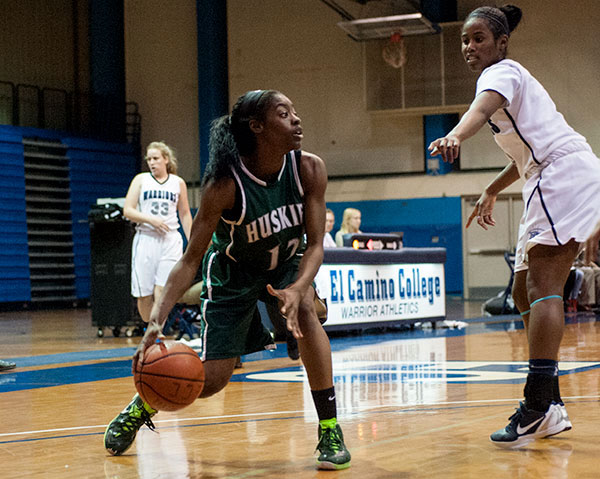 Women's Basketball Takes Down El Camino