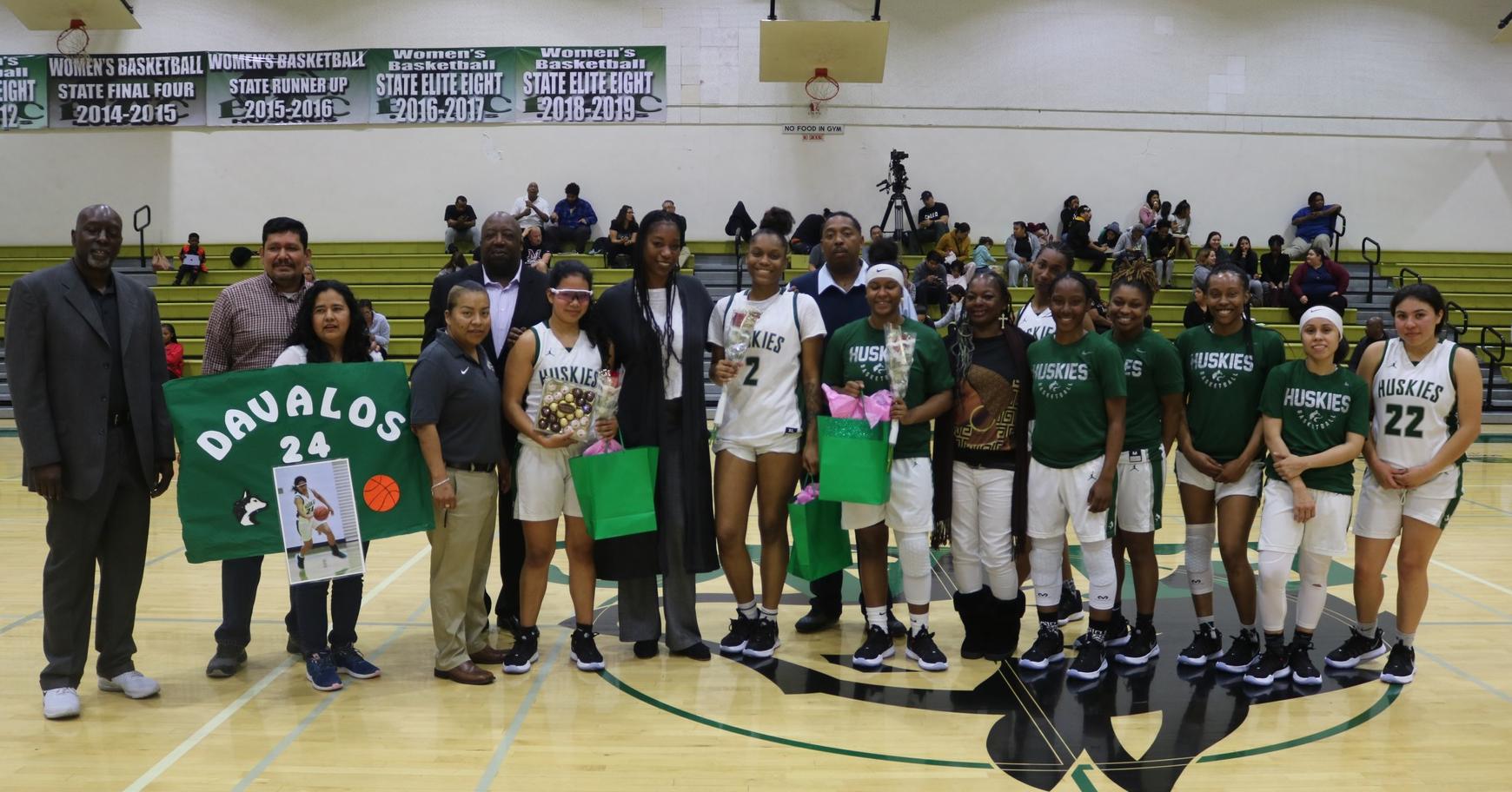 Huskies Snap Slide on Sophomore Night