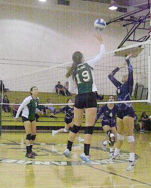 Freshman Yekatrina Makarova uses her skills to tip a ball past the Seahawks contributing to the win.