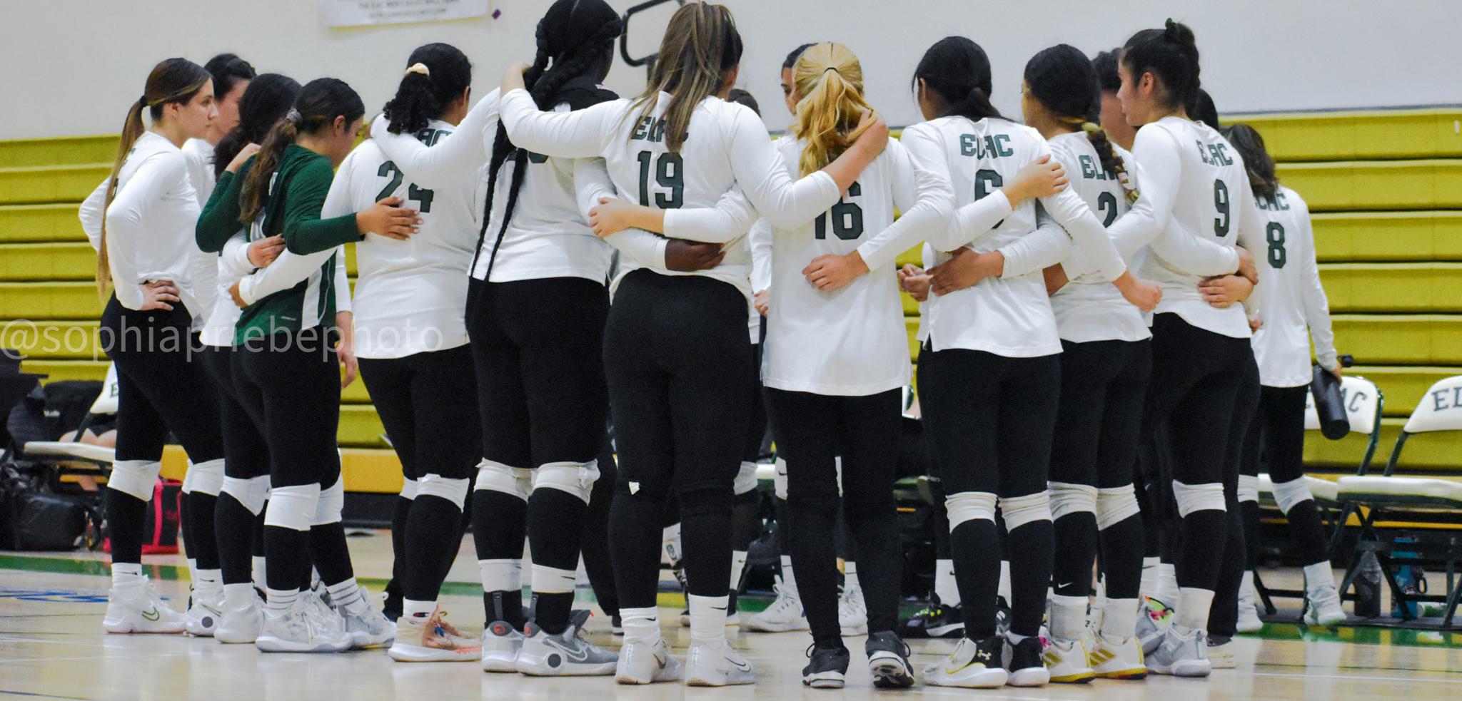 Weekly Catch-Up: Huskies Off to Best Start in Program History